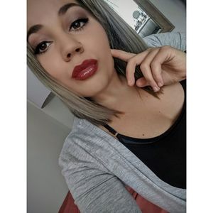 Meet your Posher, Ãmilie